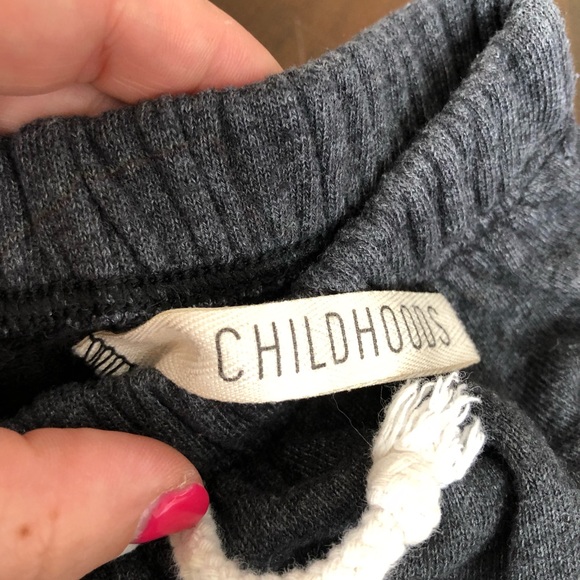 Childhoods - Picture 2 of 3